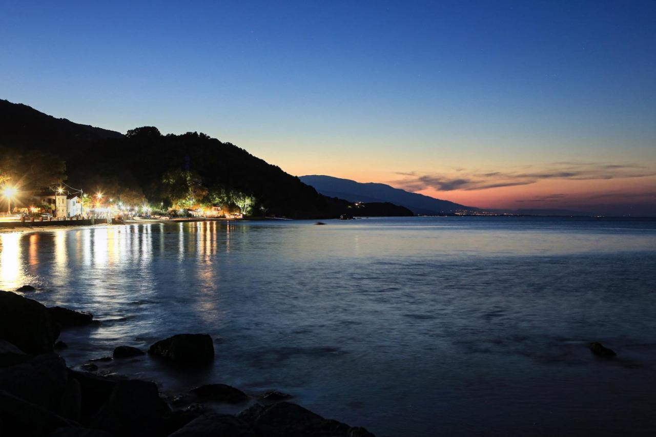 Hotel Hlidi Kókkinon Nerón Kültér fotó